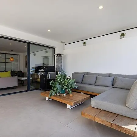 Elegant Two Bedroom At Hills! Lejlighed *
