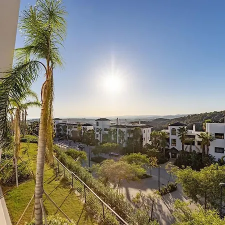 Elegant Two Bedroom At Hills! Lejlighed Estepona